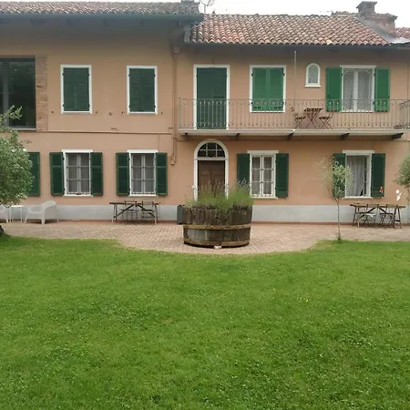 Cascina Benotto 4*